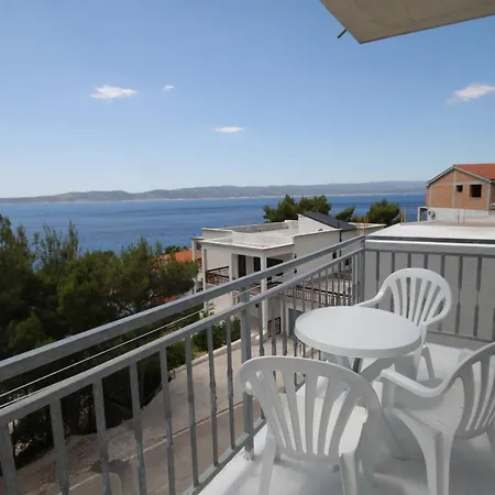 And With Parking Space Brela, Makarska - 6895 ゲストハウス